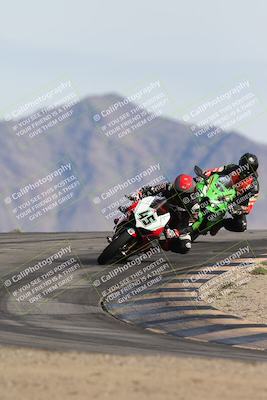 media/Nov-16-2025-Race Pace (Sun) [[8c5fa54630]]/Verified Riders/8-Turn 12 (120pm)/